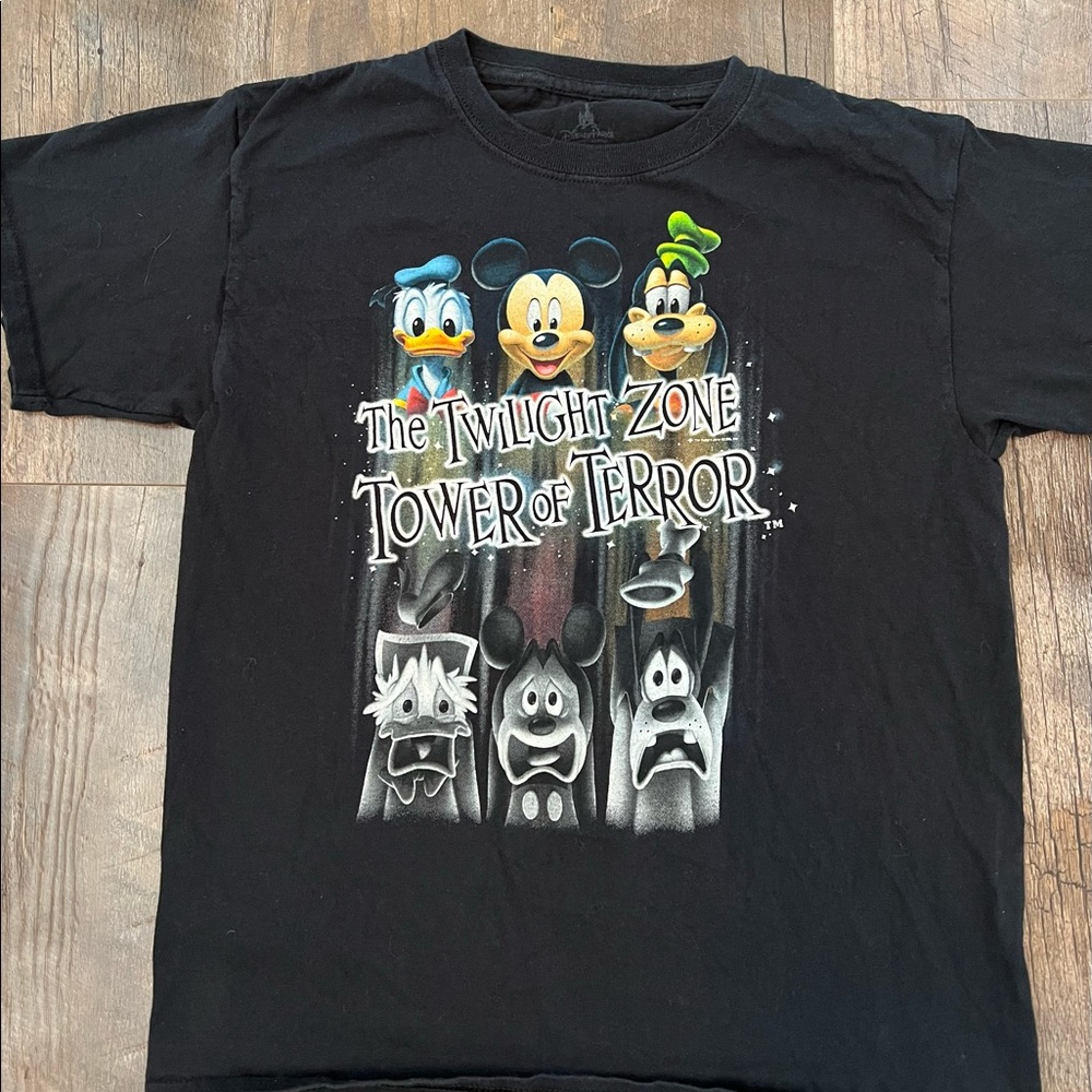 Disney Park “Tower of Terror” T-shirt. Youth Boy/Girl Large